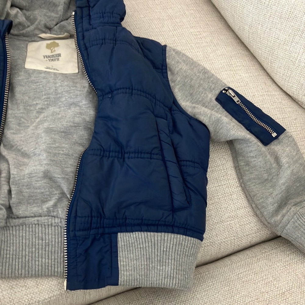 Puffer Jacket - Picture 3 of 5